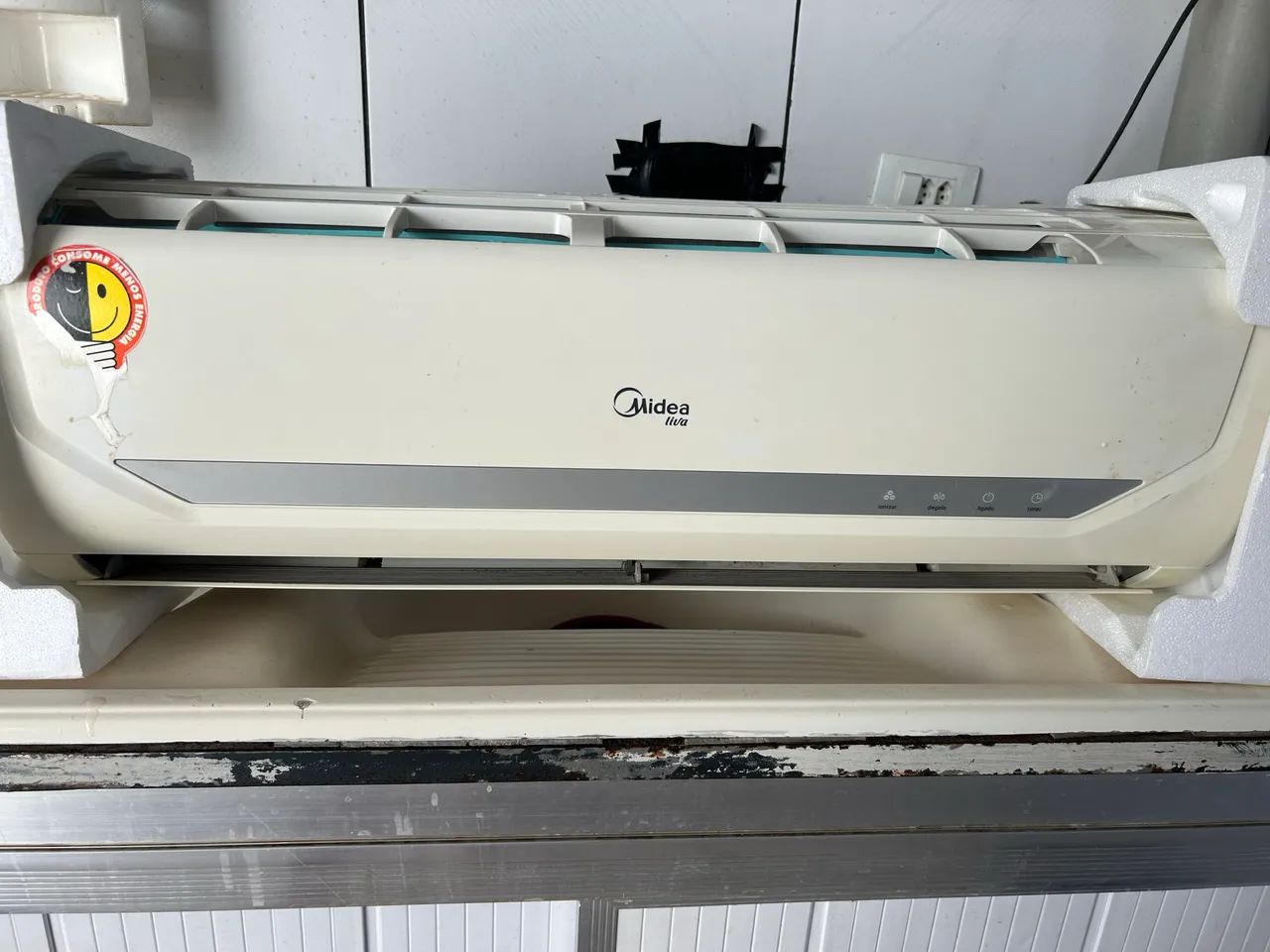 Ar Condicionado Split Midea Liva 12.000 BTUs Completo - Foto 2