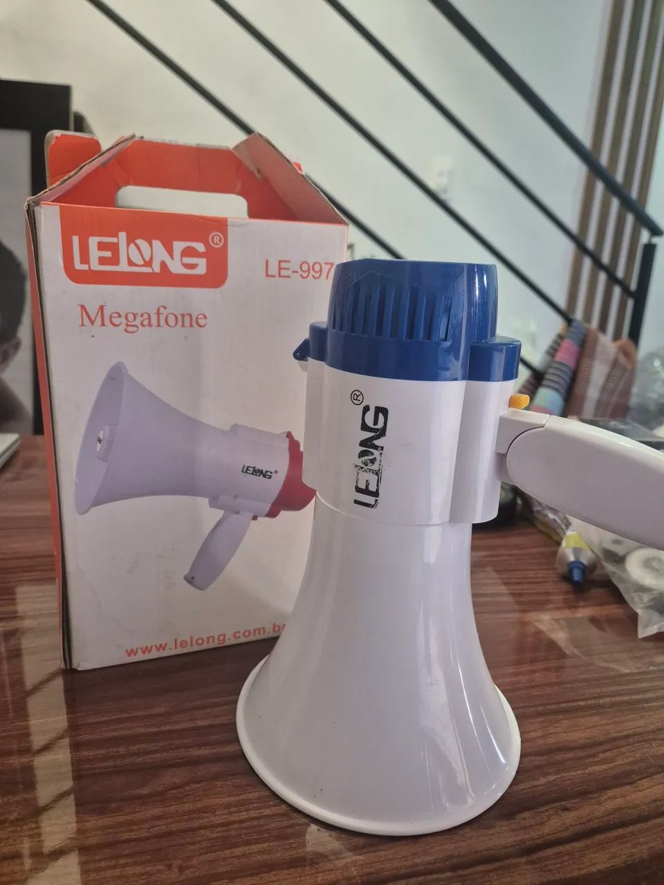 Mega fone com gravador de voz
