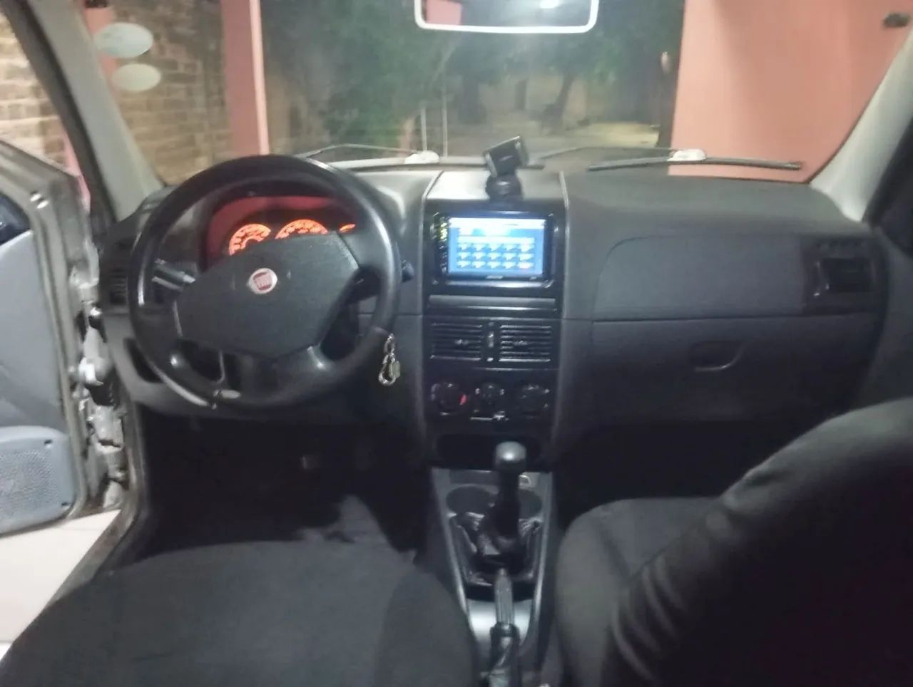 Fiat Siena EL 1.0 MPI Fire Flex 8V 4P 2010 - Foto 5