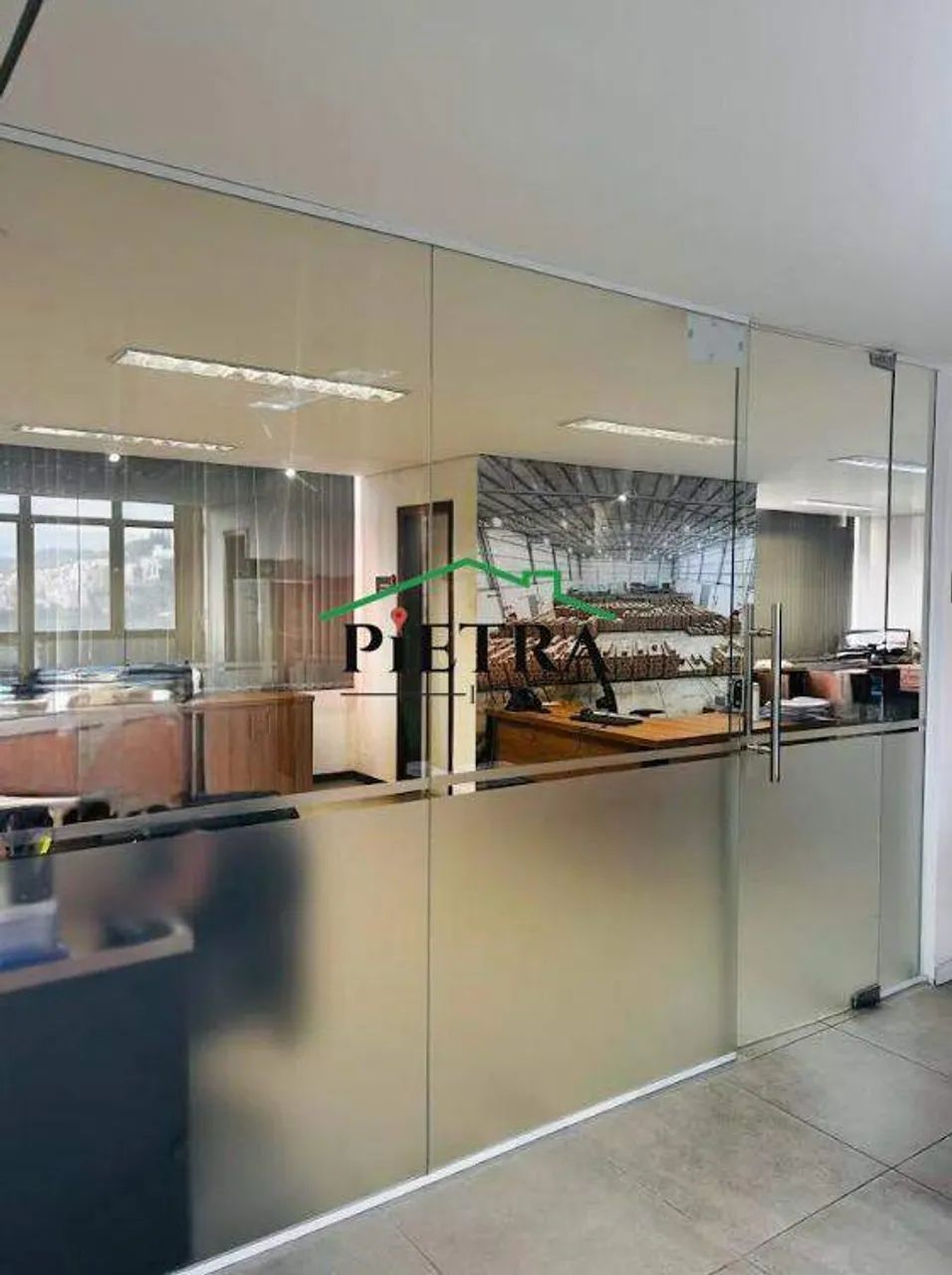 SALA AMPLA PARA ALUGUEL NO ESTORIL - Foto 5