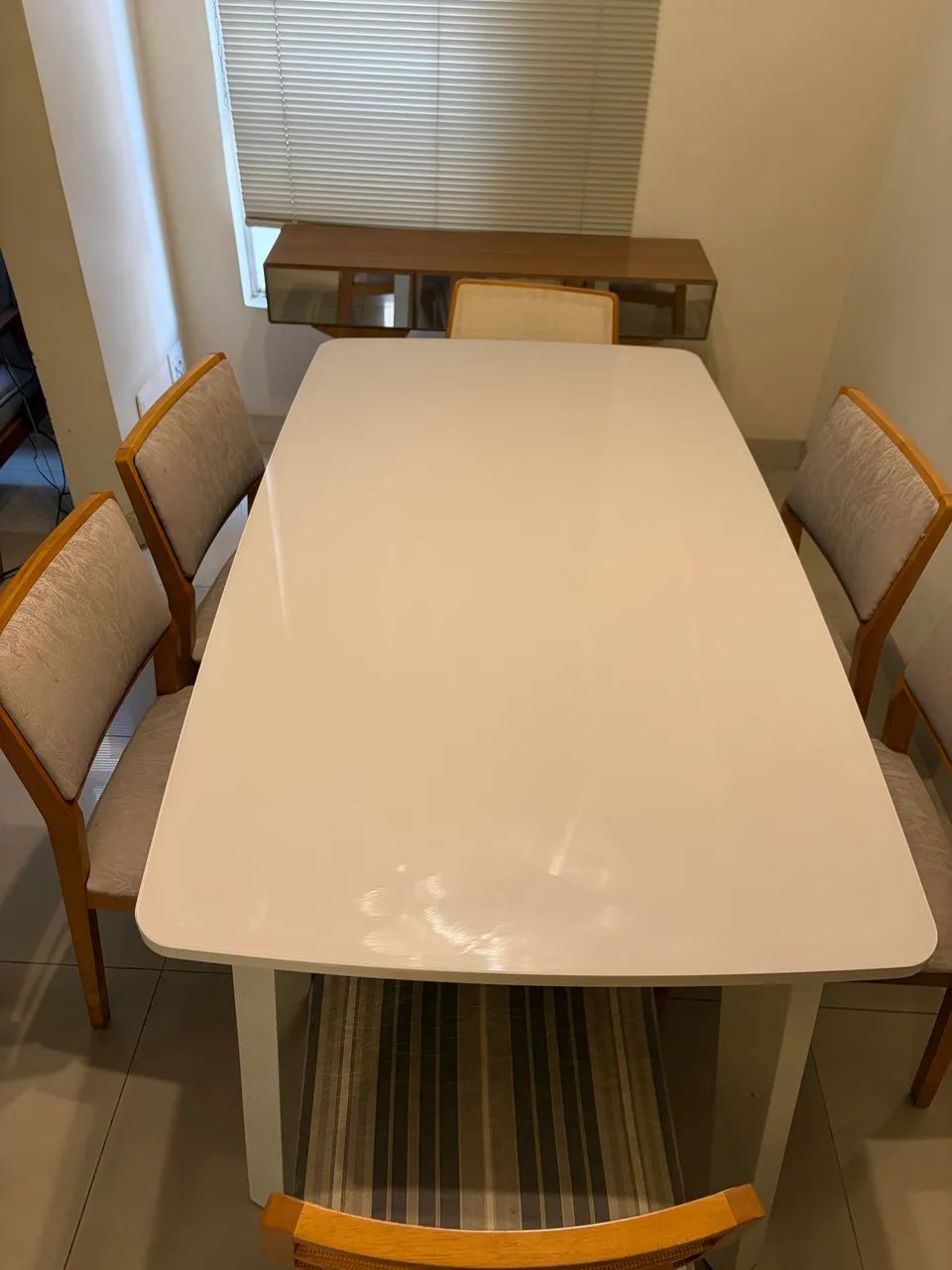 Mesa de jantar e 6 cadeiras - Foto 5