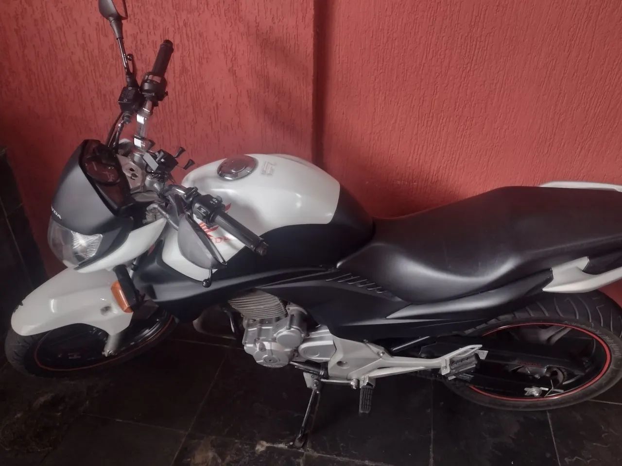 CB300r - Foto 3