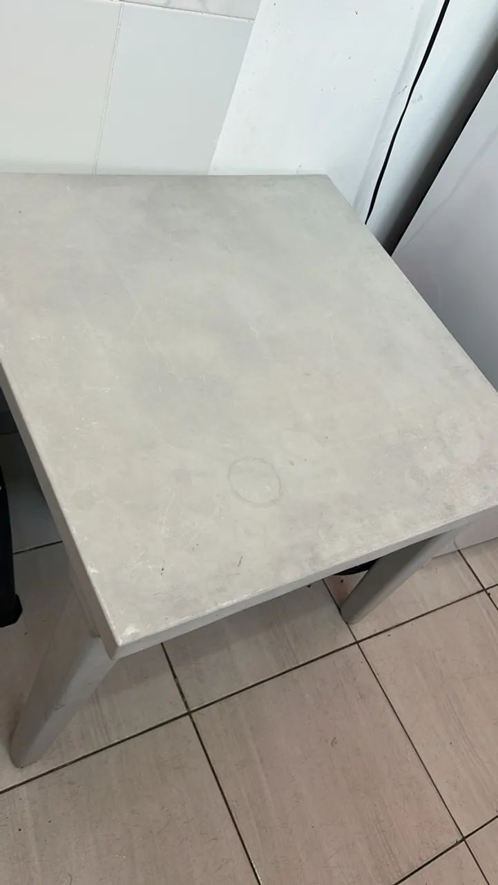 Mesa de plástico 