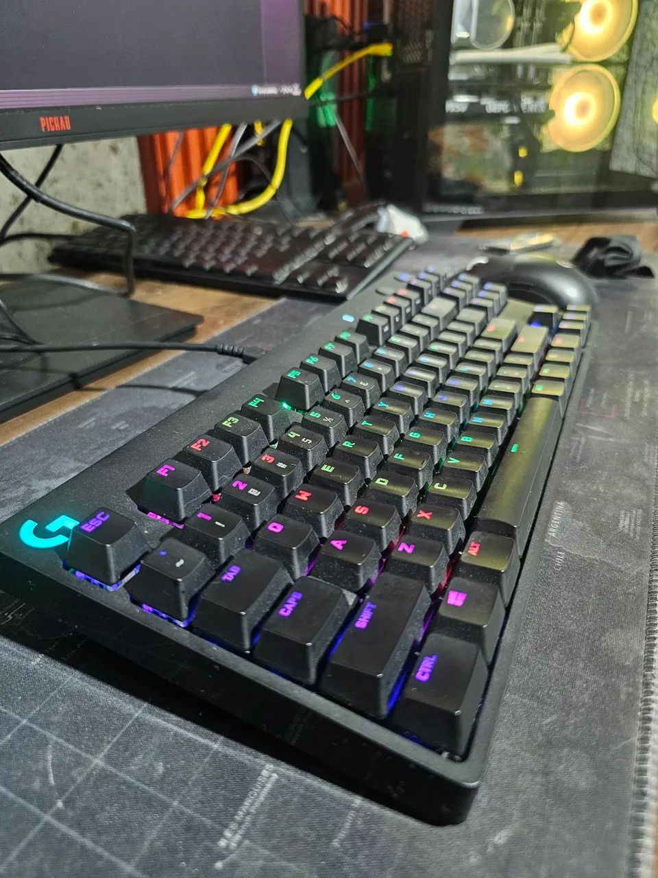 Teclado Logitech G PRO TKL Seminovo - Foto 3