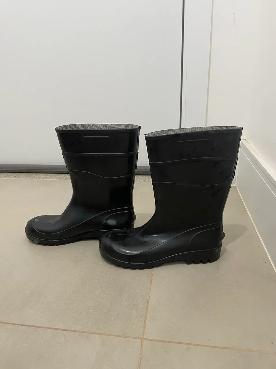 Bota de Borracha nr. 35