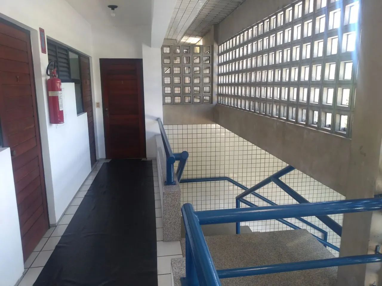 Prédio/Edifício inteiro para venda possui 4000 metros quadrados em Casa Forte - Recife - P - Foto 2