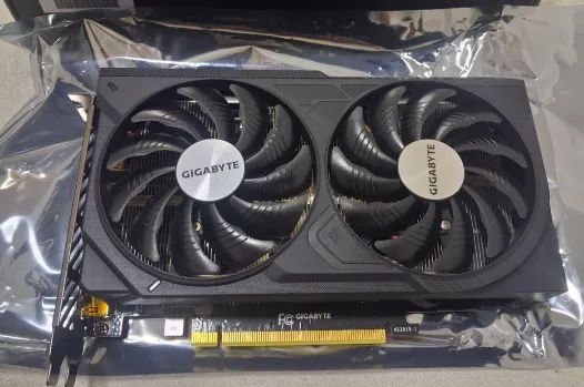 RTX 4060 TI 8GB - GIGABYTE WINDFORCE OC -  - Foto 3