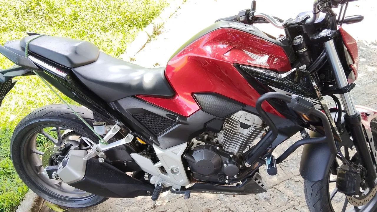 CB 300F ABS - Foto 2