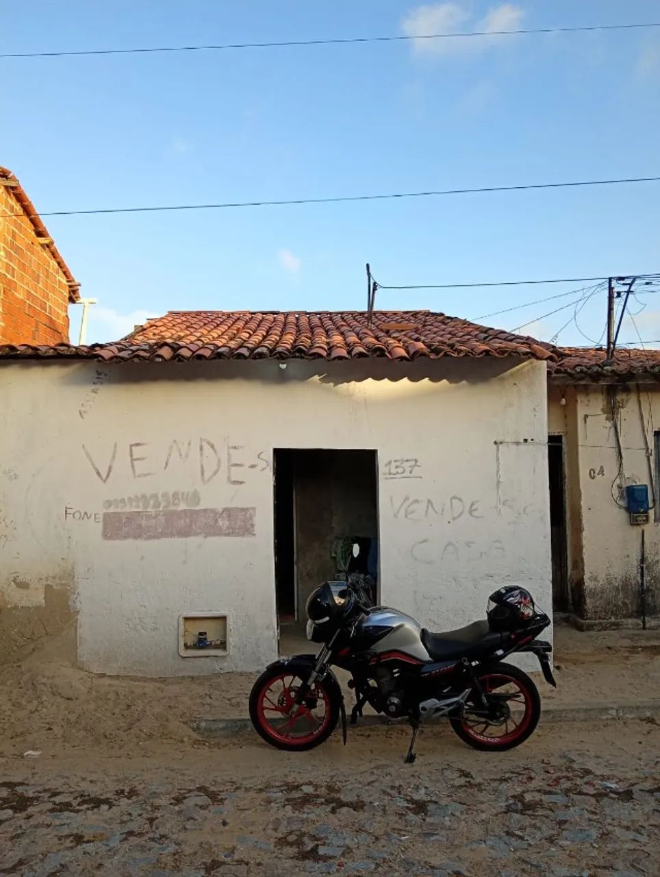 NO EUSÉBIO ÓTIMA LOCALIZAÇÃO, OPORTUNIDADE CASA PLANA 