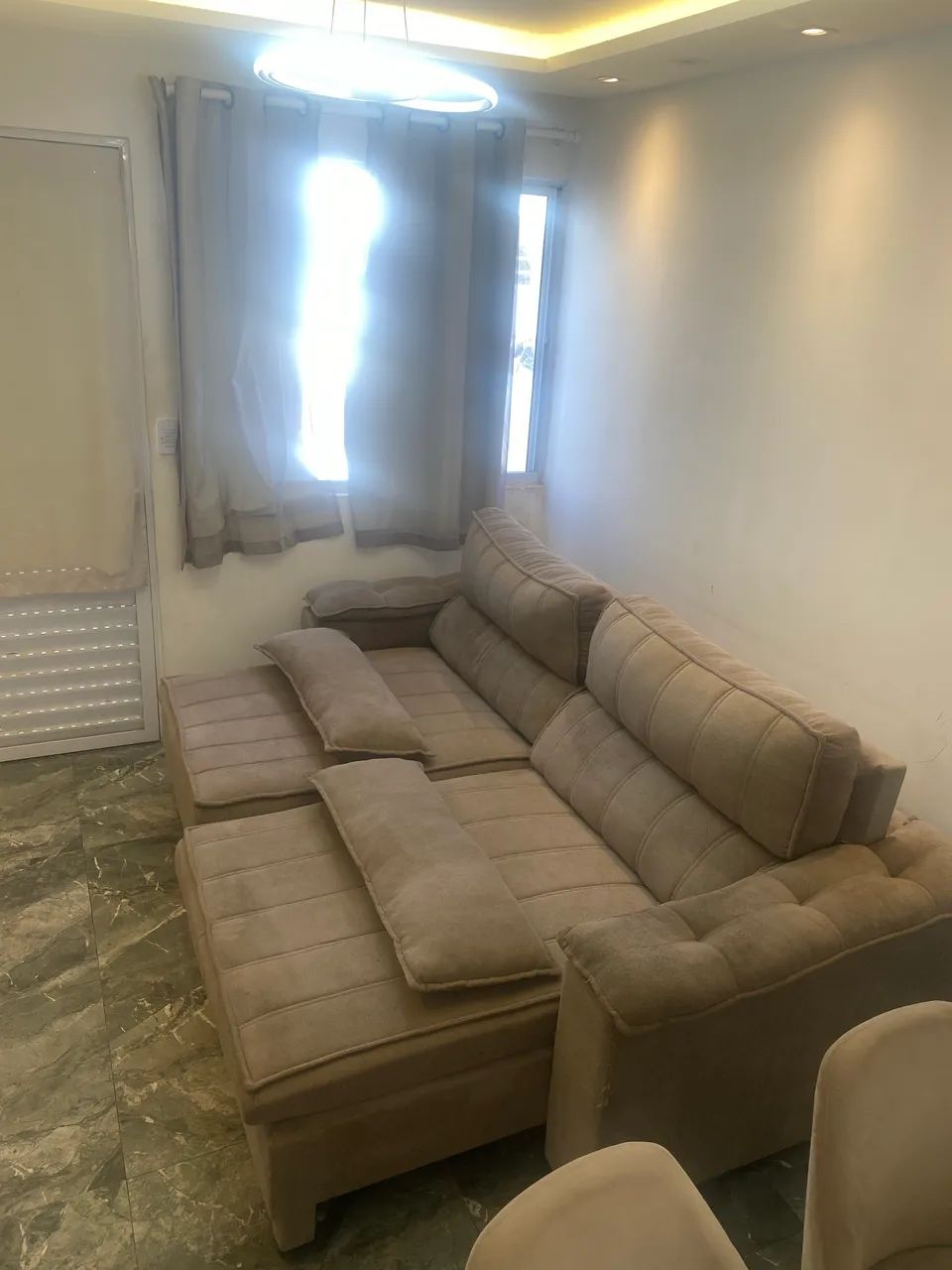Vendo sofá de alto padrão semi novo  - Foto 5