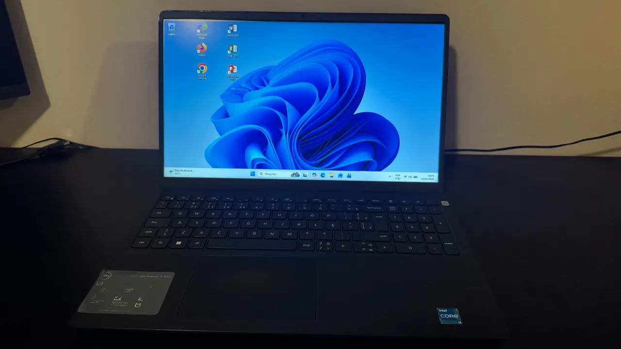 Dell Inspiron 15 3511 - i3 11ª Geração / SSD 256GB / 8GB / Windows