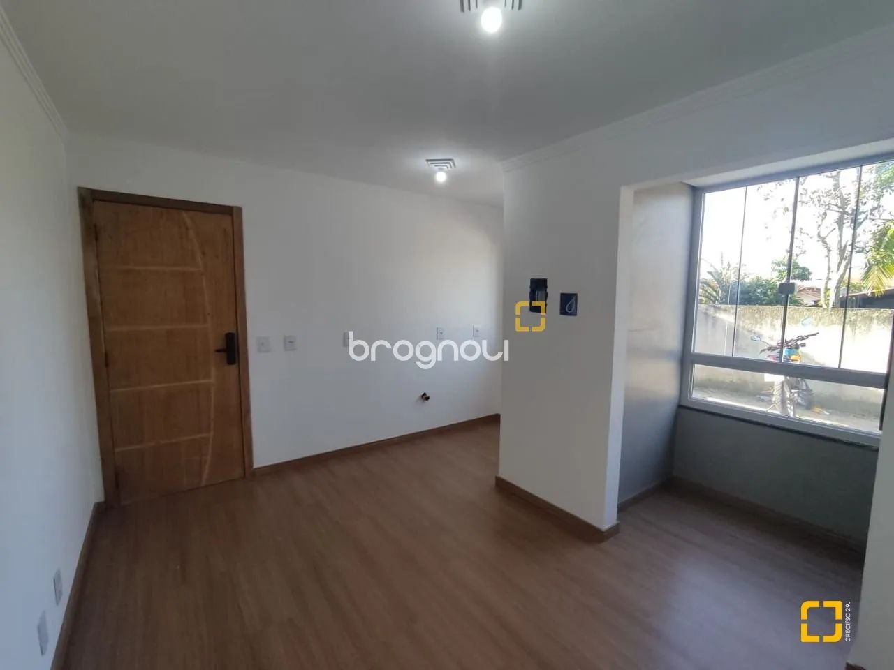 BROGNOLI VENDE- Apartamento 2 dormitórios nos Ingleses