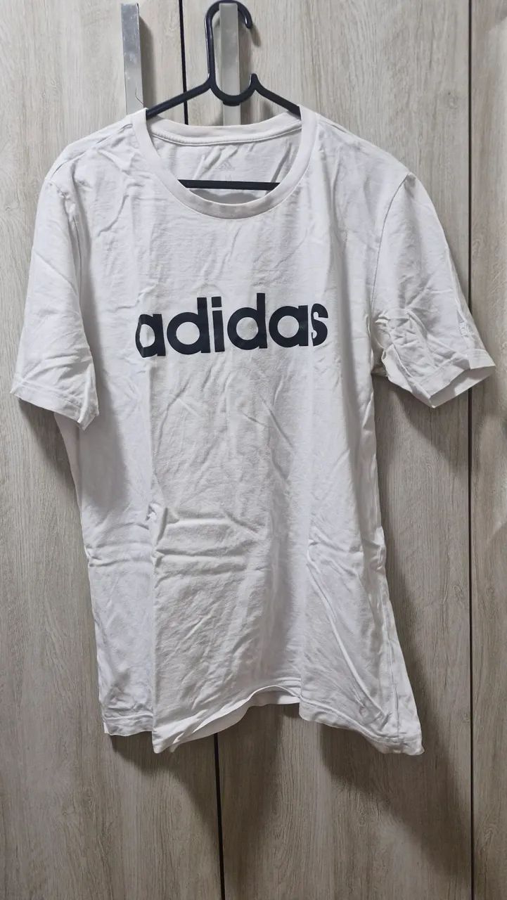 Lote de camisetas de marca - Foto 4