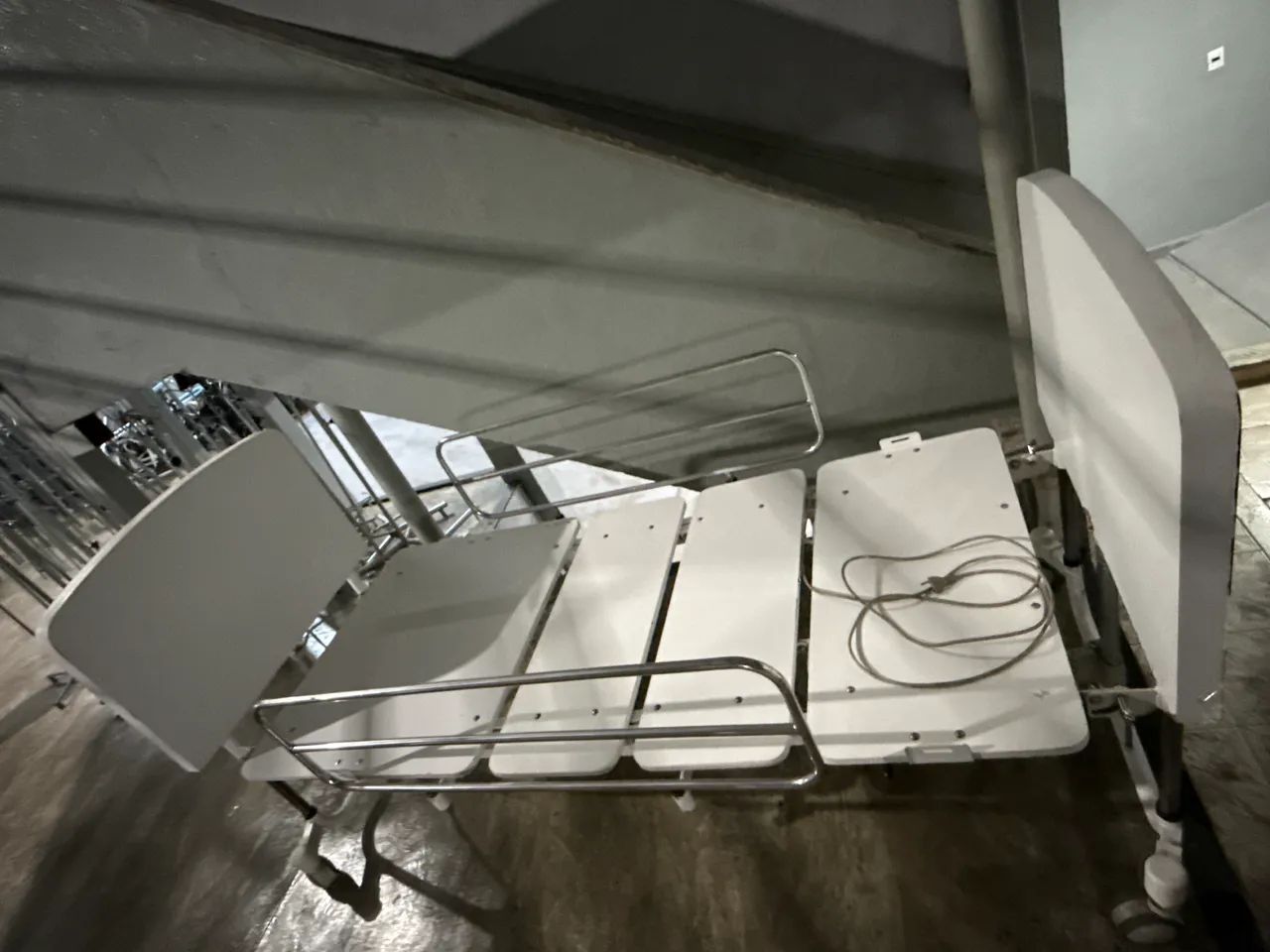 Cama hospitalar motorizada  - Foto 3