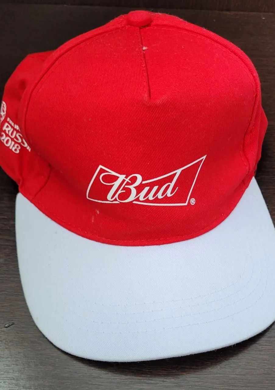 Boné da Budweiser