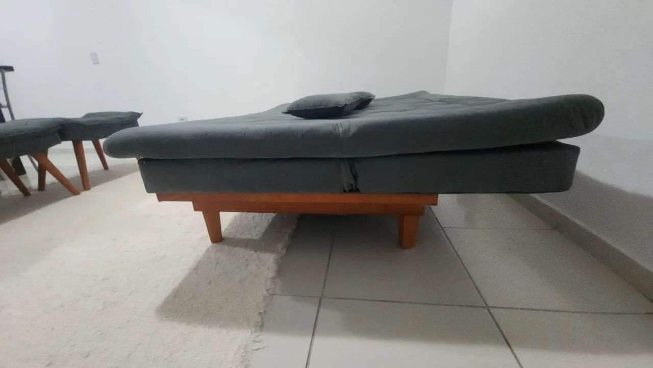 Sofá cama reclinável com duas banquetas - Foto 5
