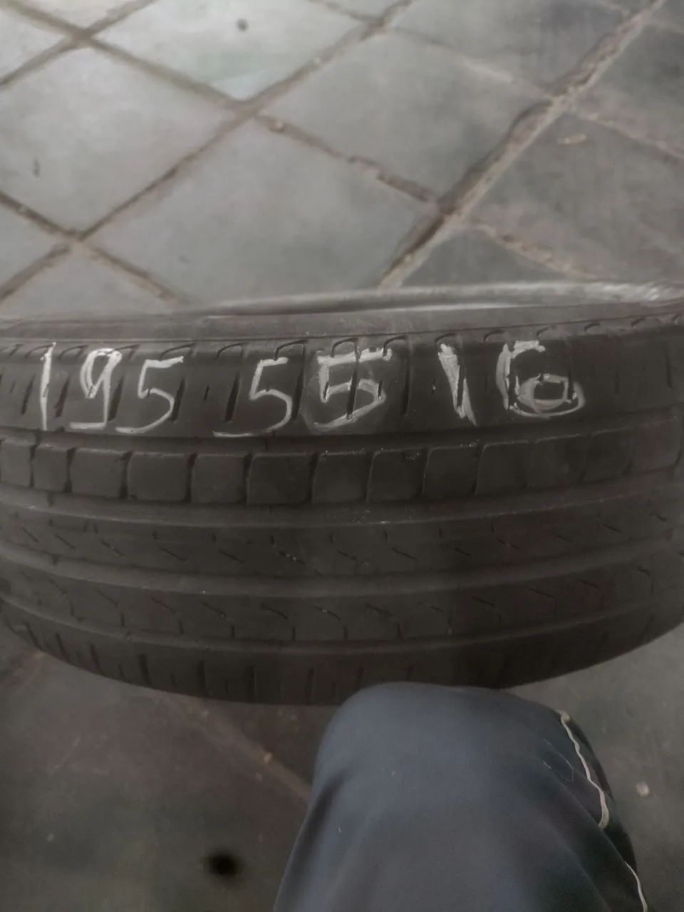Pneu 16 baratinho 70 cada