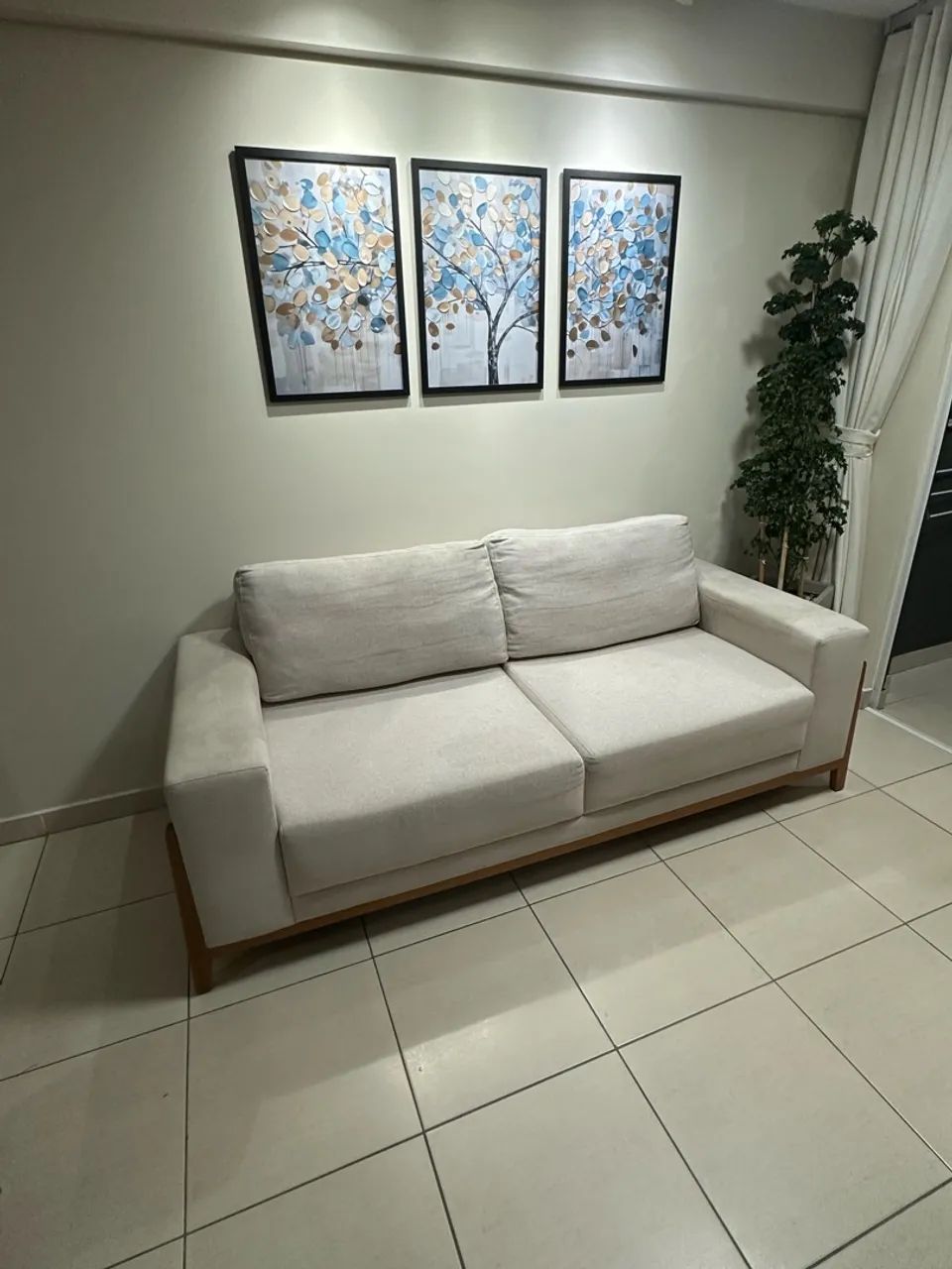 Sofa moderno com um ano de uso - Foto 5