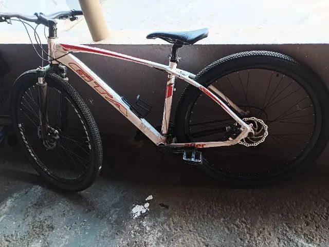 Bicicleta semi nova de alumínio aro 29 - Foto 5