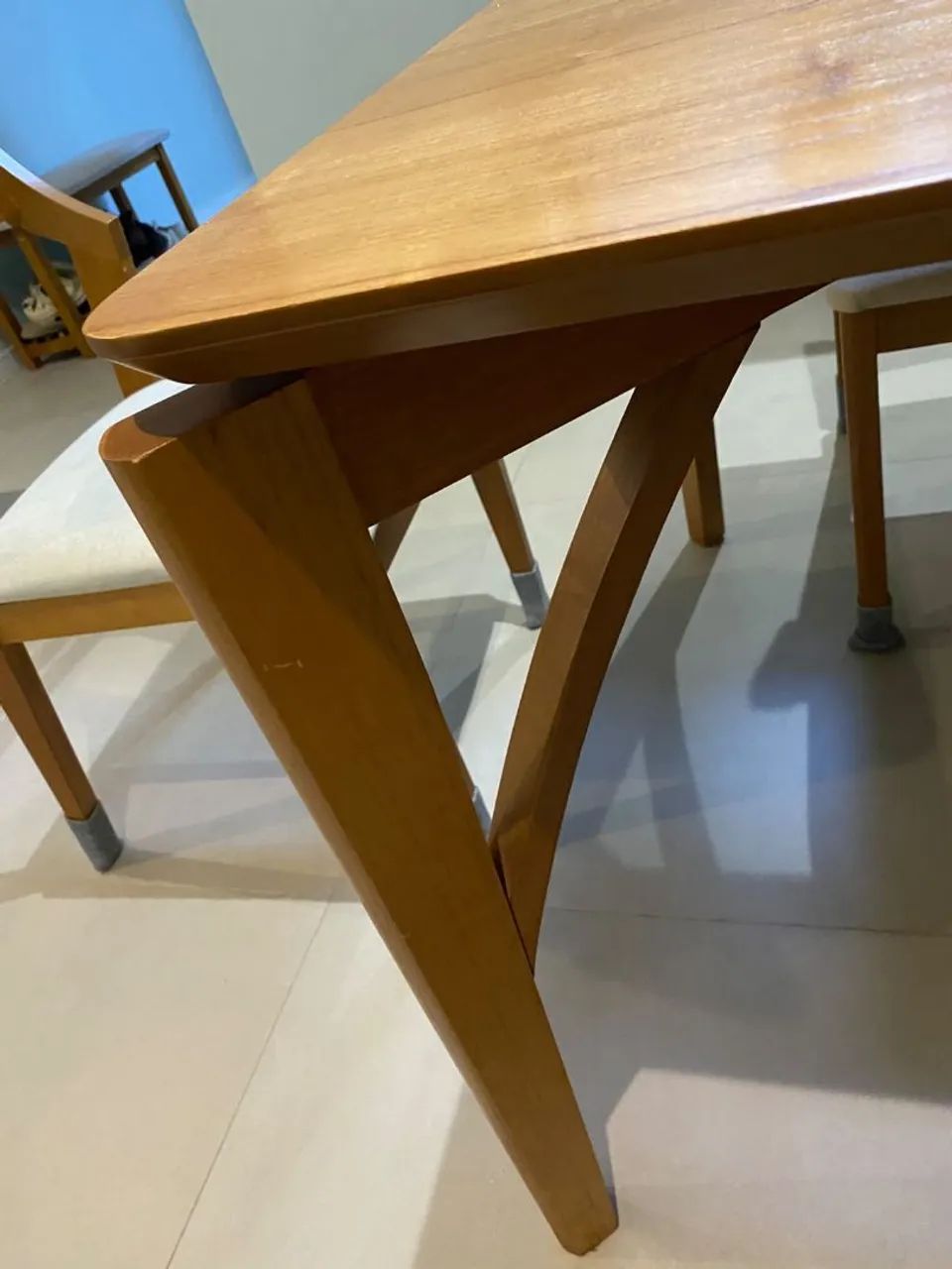 Mesa de Madeira 6 lugares  - Foto 4