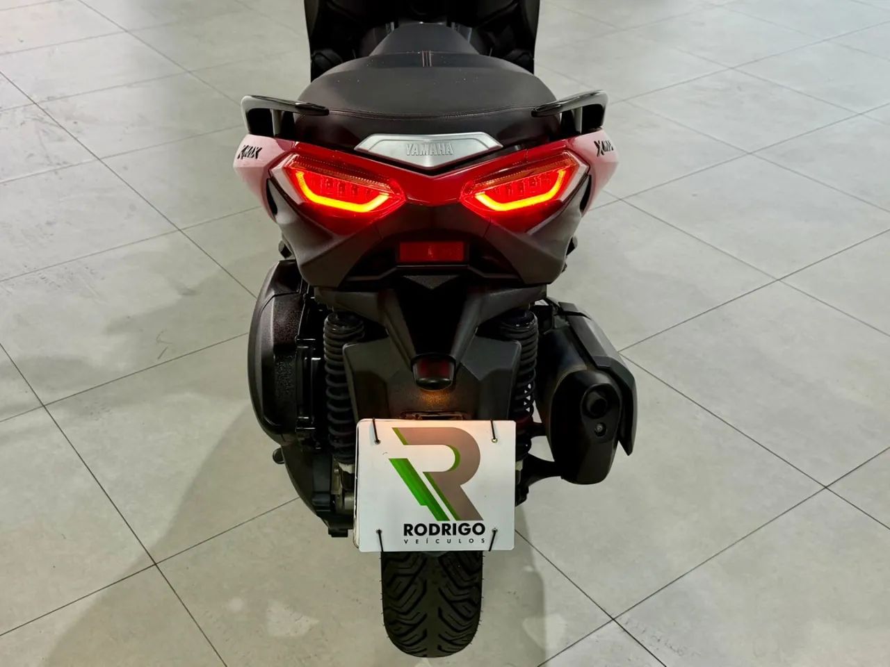 Yamaha Xmax 250 connected abs 2023 - Foto 4