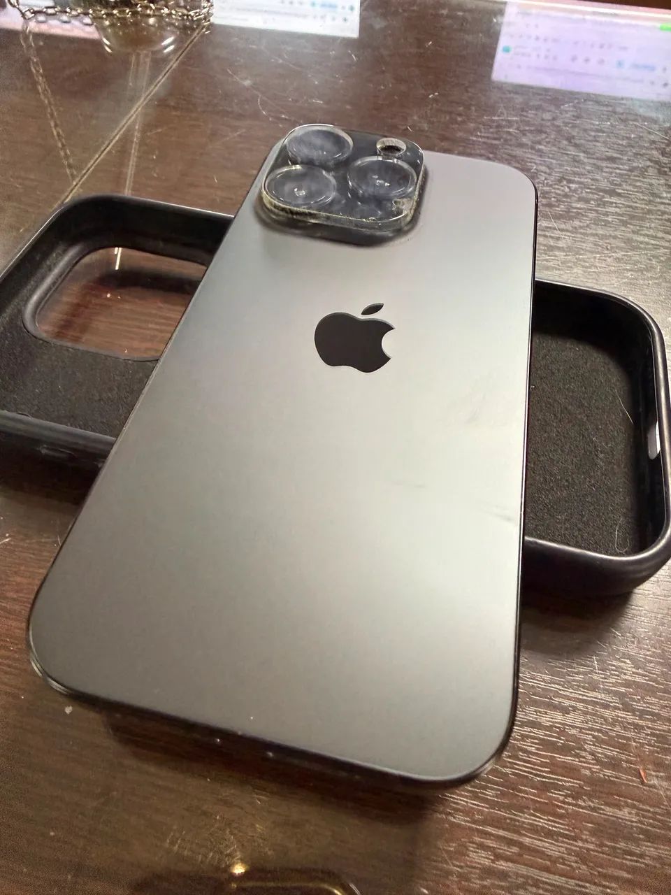 iPhone 16 pro 128 GB usado 