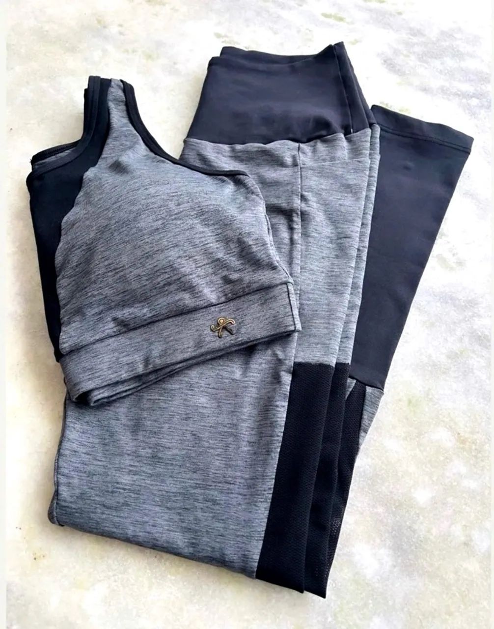 Conjunto Top E Legging sarados 
