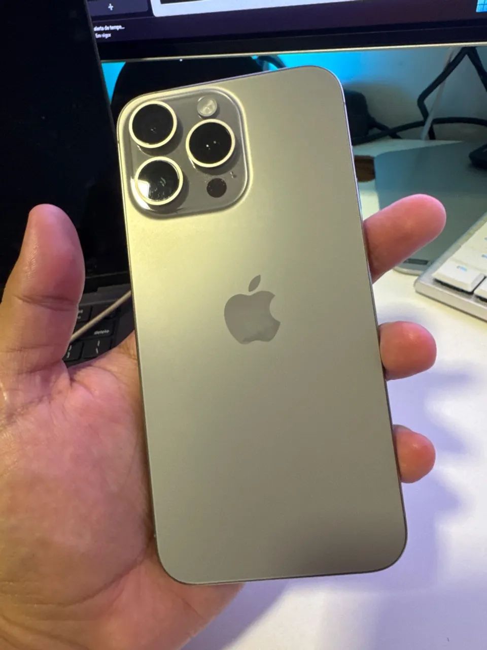 iPhone 15 Pro Max 256Gb ( super conservado e caixa original) 