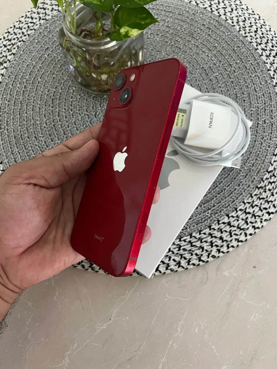 IPHONE 13 128g 1.800$