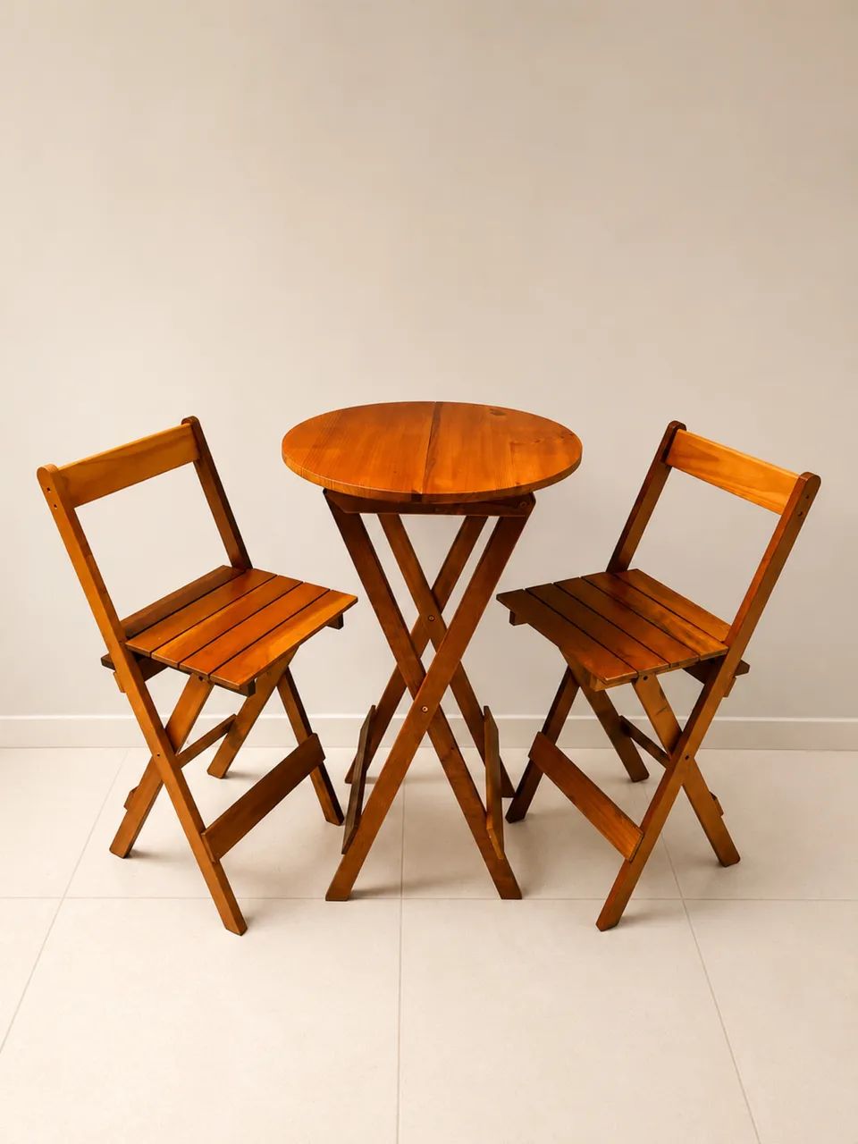 Mesa Bistrô Alta com 2 cadeiras 