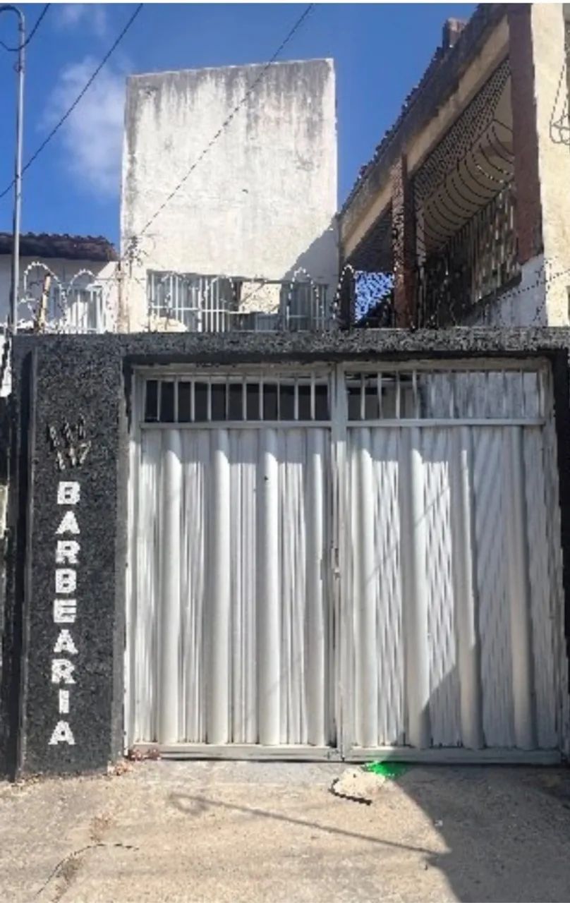 Triplex com Grande Potencial de ponto comercial