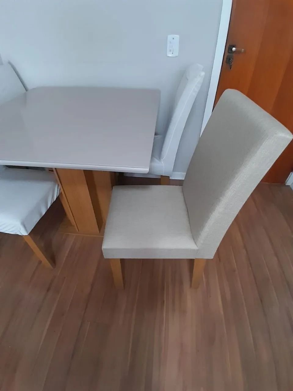 Mesa quadrada de laca de 4 lugares  - Foto 3