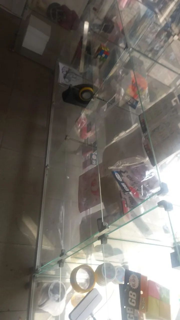 Balcao de vidro 3 unidades pelo preço de 1 - Foto 2