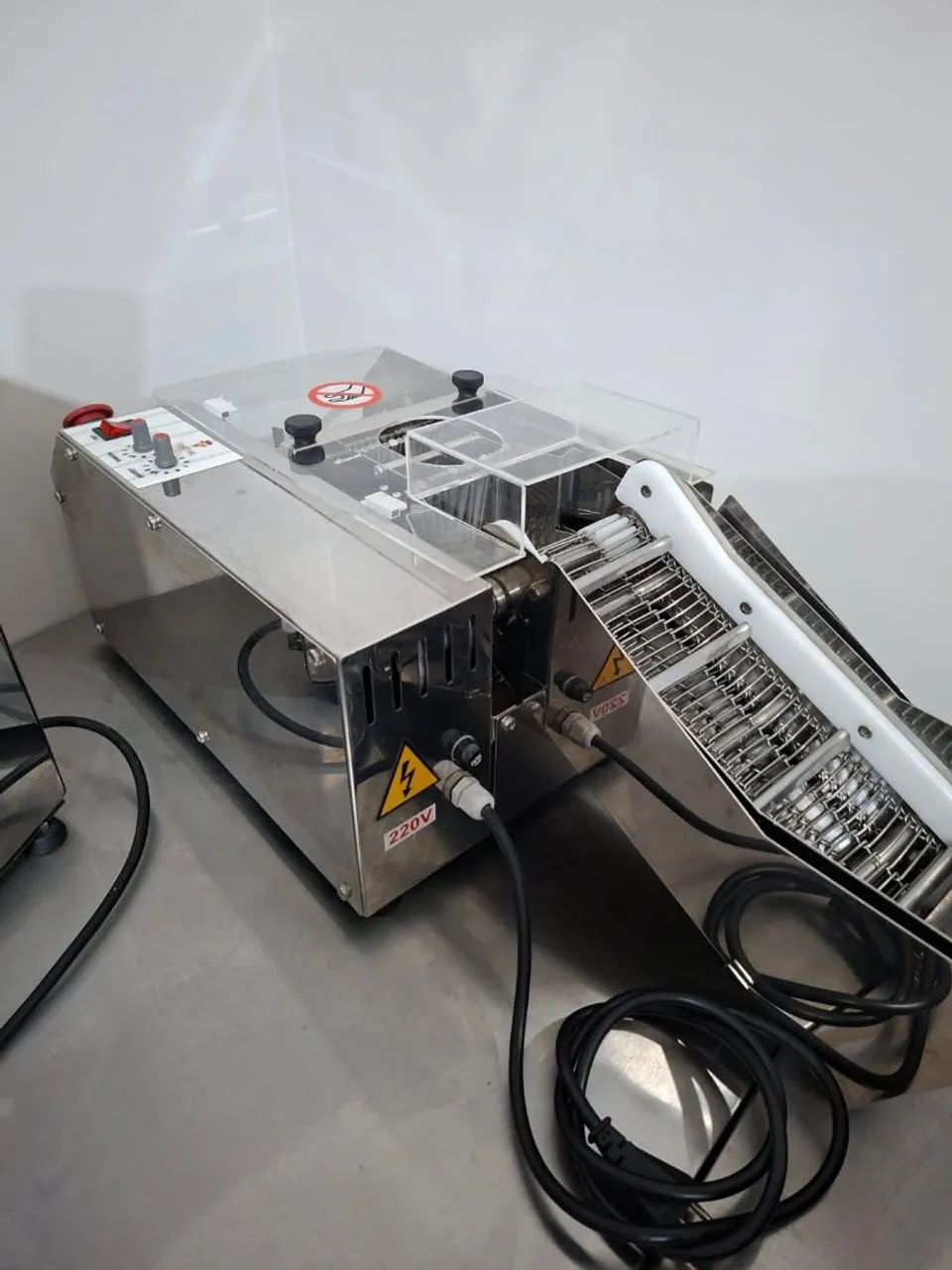 Maquina empanadeira de salgados