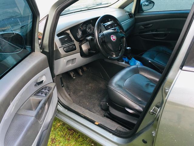 Fiat Linea Hlx 1.9 Manual 2010 - Foto 10