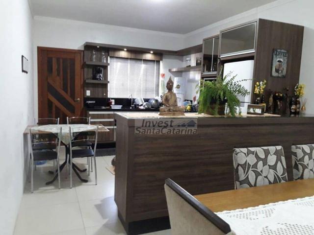 CASA EM GAROPABA JUNTO AO CENTRO, 1500M DA BEIRA MAR, 3 DORMITÓRIOS COM ESCRITURA!!! - Foto 8