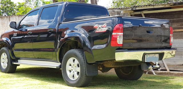 TOYOTA HILUX CD SRV D4-D 4X4 3.0 TDI Diesel Aut - Foto 2