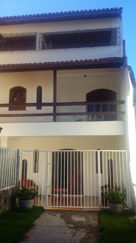 SU00020 - Casa com 04 quartos em Itapuã