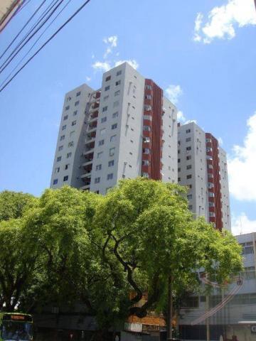 Apto no Edifício Grand Prix - Centro