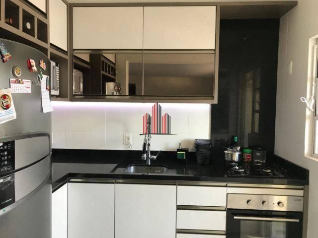 Apartamento em Barreiros/São José, 2 dormitórios - Foto 2