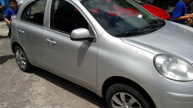 Nissan March 1.0 - Foto 5