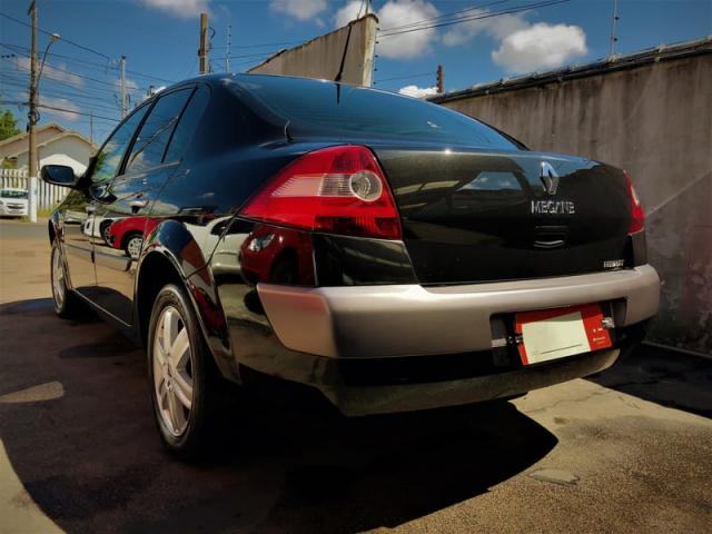 RENAULT MEGANE SEDAN DYNAMIQUE 2.0 16v 4p 2007 - Foto 9