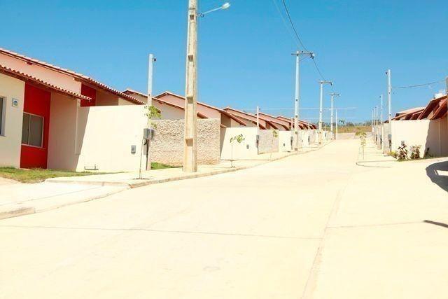 Lindas casas 02 qts padrão e Pne quintal garagem ótima localização transporte na porta - Foto 12