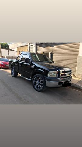 Vende-se f-250 xlt 3.9