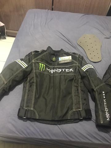 Jaqueta Monster