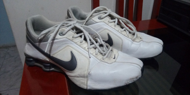 nike shox couro masculino