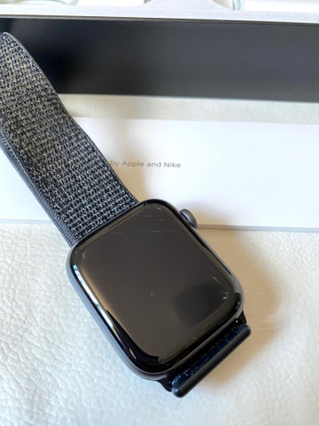 apple watch 4 nike  44mm