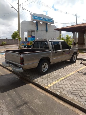 L200 95 4×2