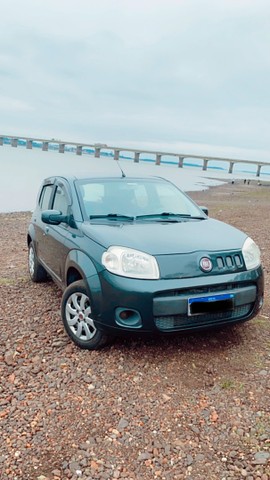 FIAT UNO VIVACE CELEBRATION 1.0 8V EVO FLEX 4P