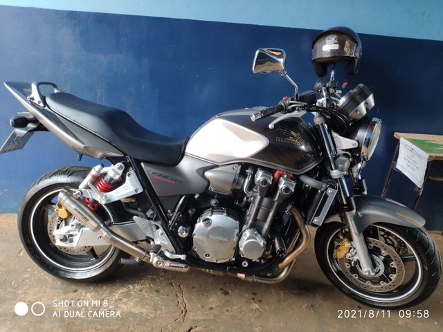 HONDA CB1300 SUPER FOUR